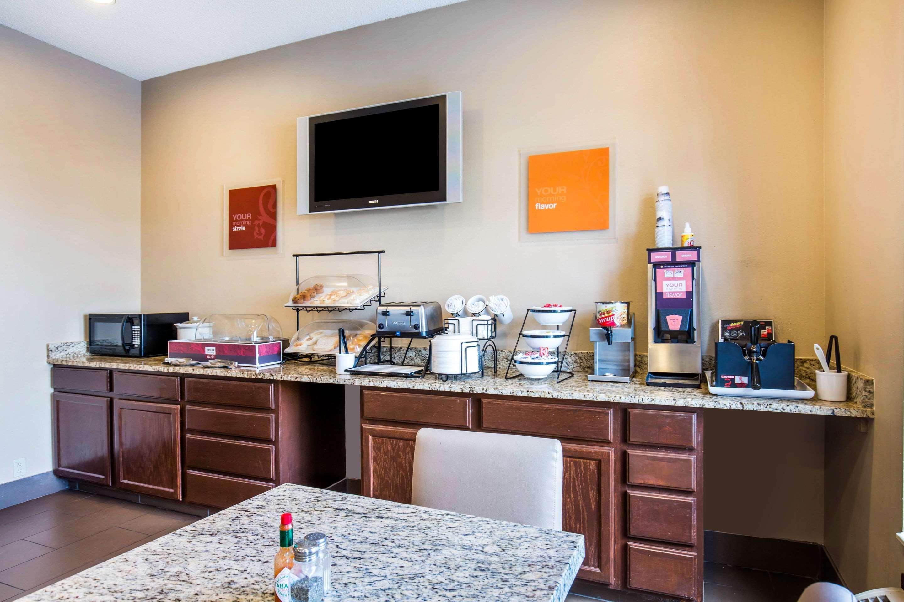 Comfort Inn Evanston I-80 Bagian luar foto